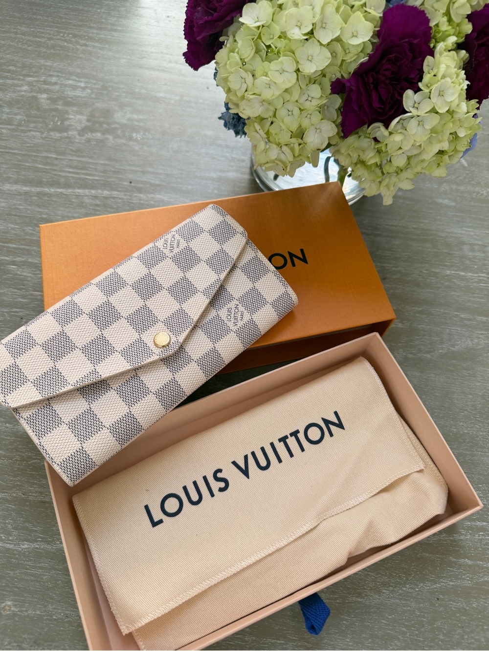 LOUIS VUITTON Portefeuille Damier Azur Wallet. Rare. New in Box with receipt. - Picture 7 of 7